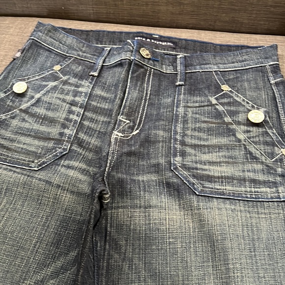 *New* women’s Rock & Republic Jeans - Picture 6 of 14